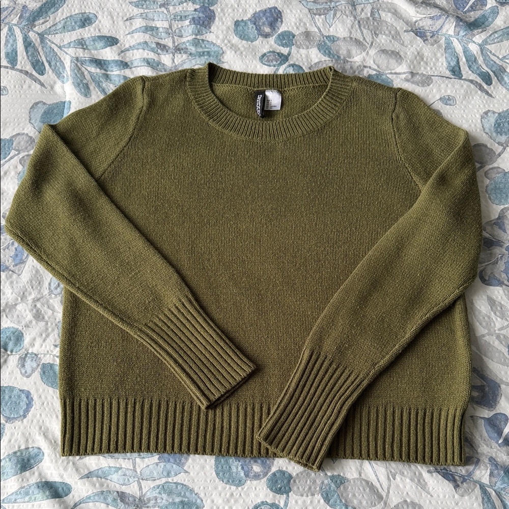 H&M Khaki Green Crew Neck Sweater